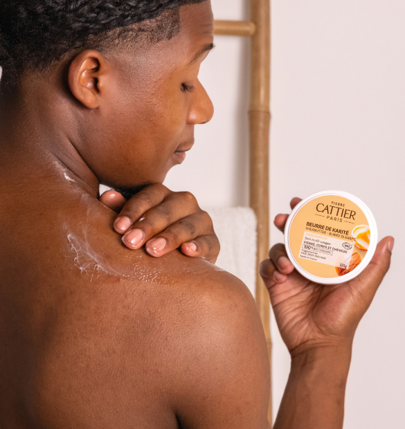 Visuel utilisation pot beurre de karite sans parfum Cattier