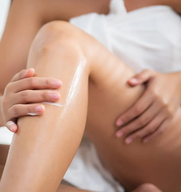 Visuel utilisation flacon lait corps nourrissant Cattier