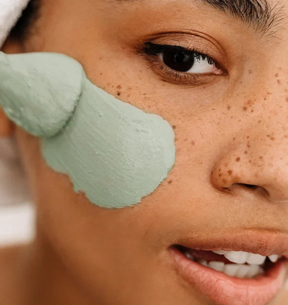 Visuel utilisation masque argile verte Cattier