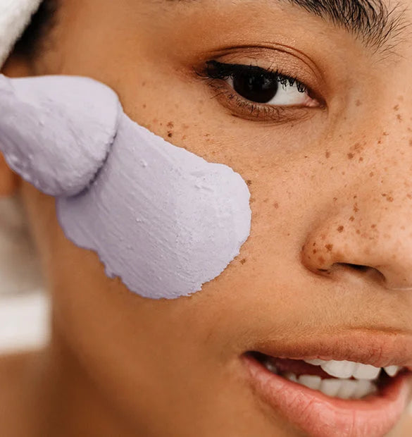 Visuel utilisation masque argile violette Cattier