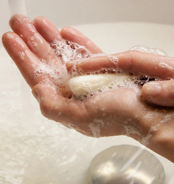 Visuel utilisation savon doux vegetal surgras karite Cattier